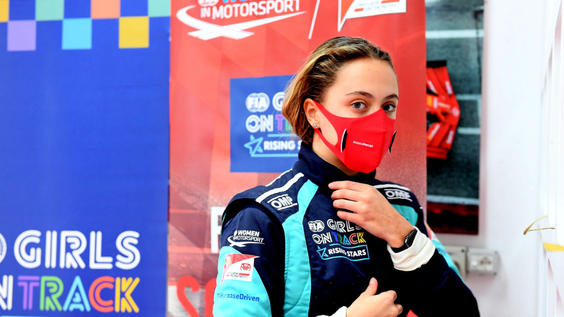 Júlia Ayoub destaca programa para jovens mulheres da FIA: “Superou todas as minhas expectativas”