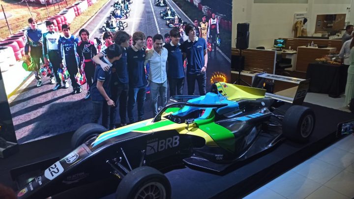 APBF reúne pilotos da nova F4 Brasil e embaixadores famosos em evento em São Paulo